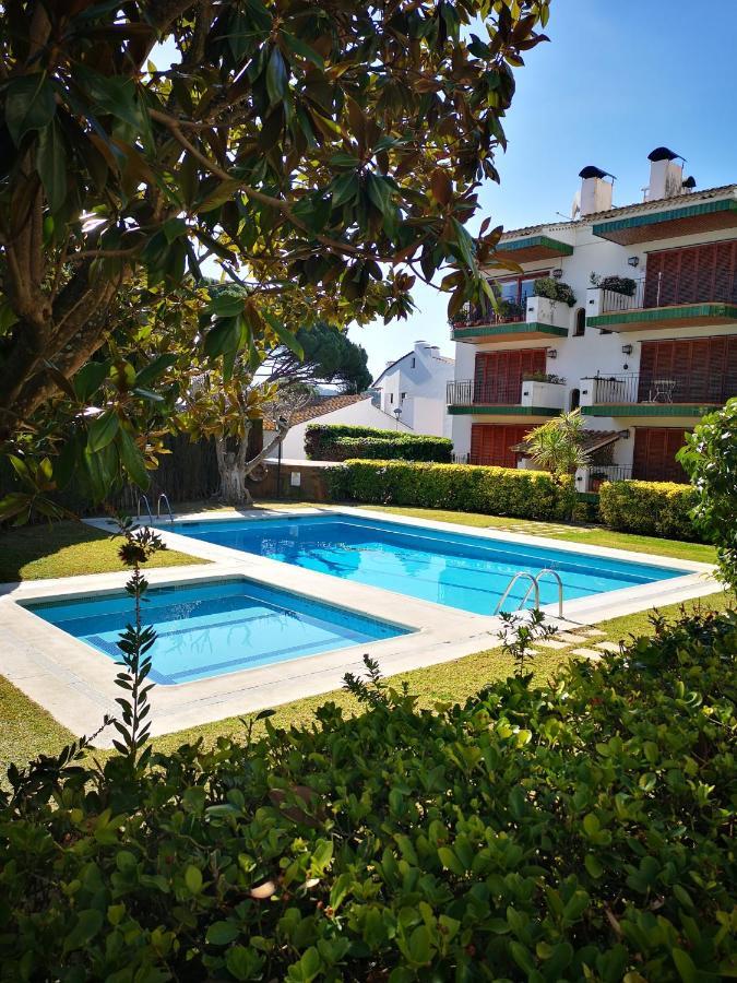 Apartamento Con Piscina L' Ancora Калея де Парафругел Екстериор снимка