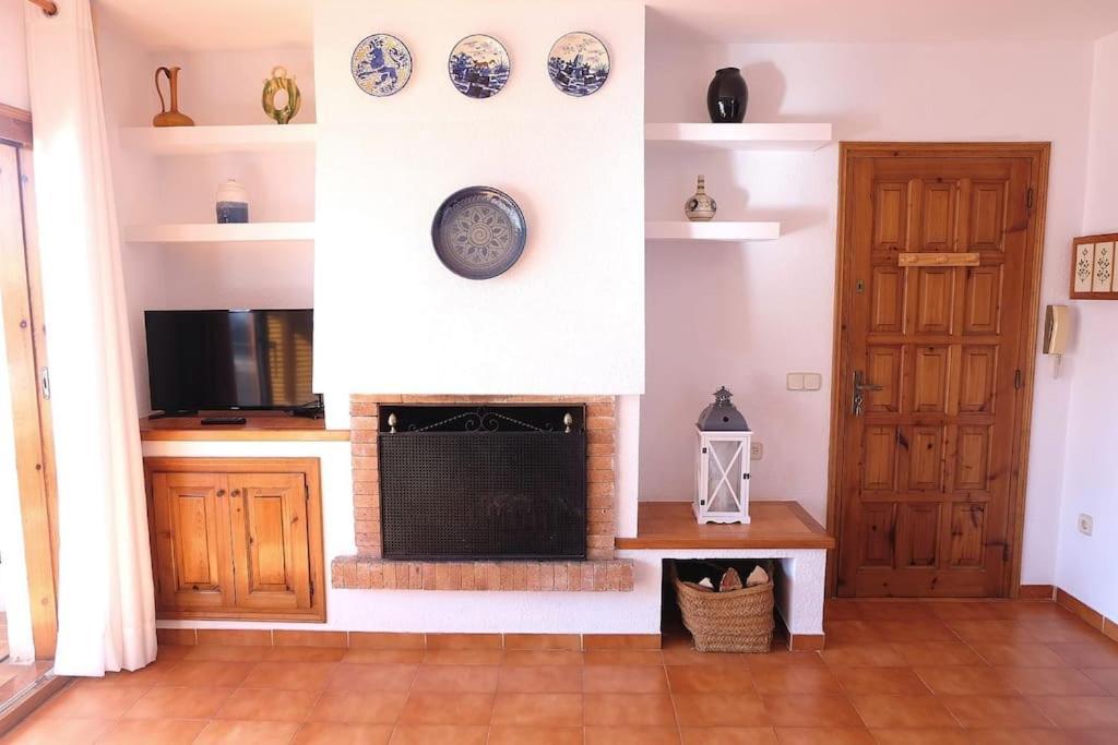 Apartamento Con Piscina L' Ancora Калея де Парафругел Екстериор снимка